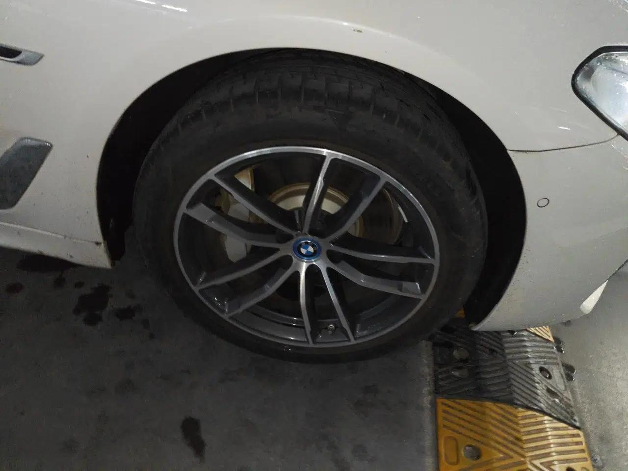 BMW 5 Series New Energy 2022 Second Facelift 535Le M Sport Package — миниатюра 8