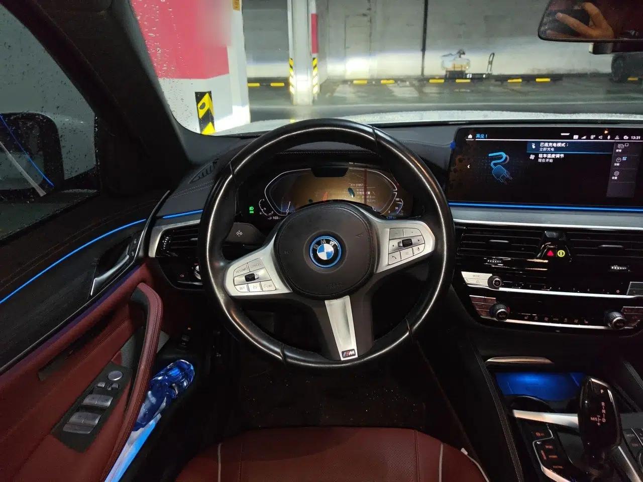 BMW 5 Series New Energy 2022 Second Facelift 535Le M Sport Package — миниатюра 10