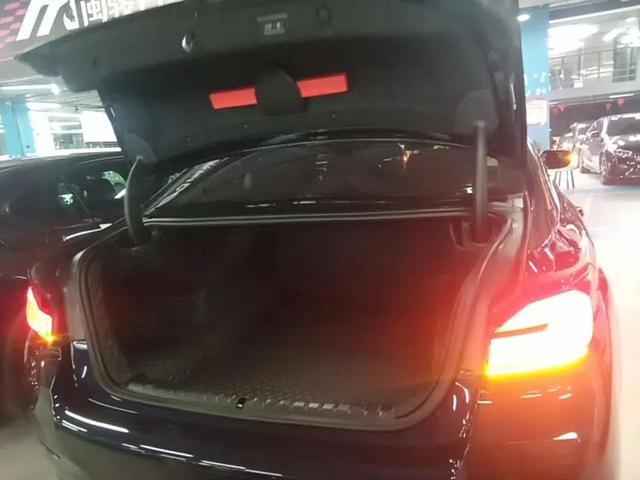 BMW 5 Series 2023 530Li Leading Model M Sport Package — миниатюра 22