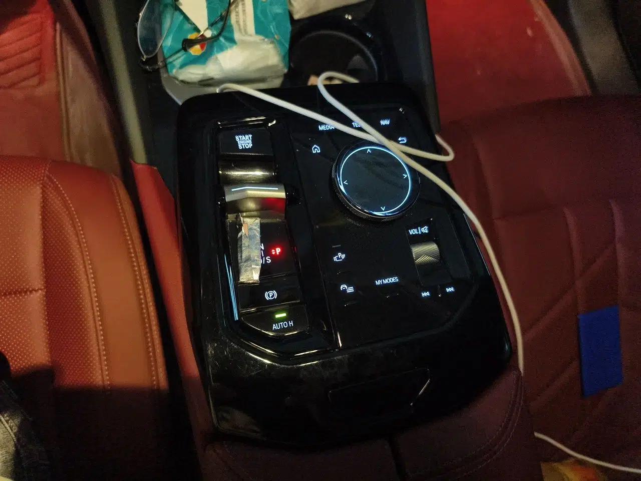 BMW 5 Series 2024 530Li Leading Luxury Package — миниатюра 14