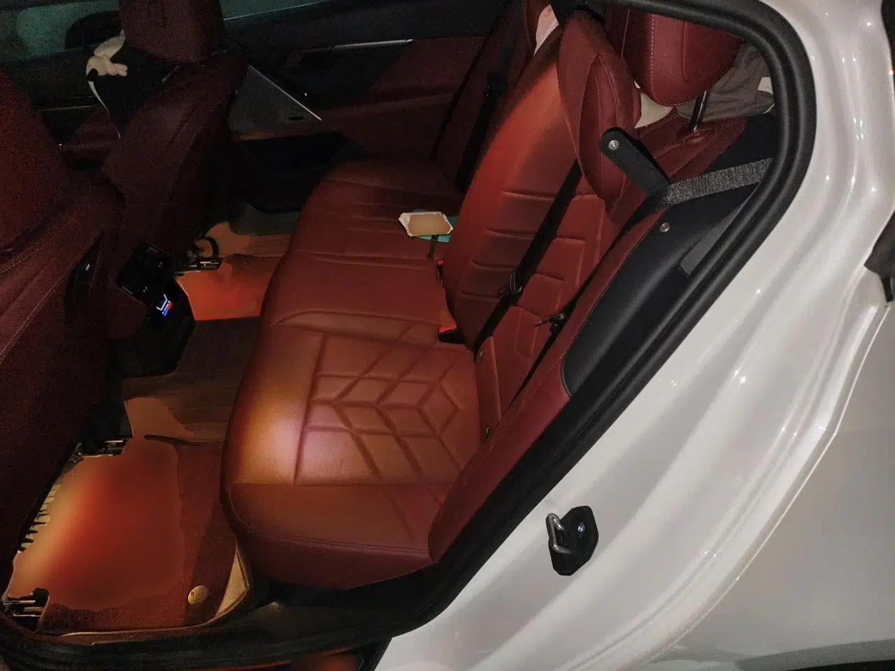 BMW 5 Series 2024 530Li Leading Luxury Package — миниатюра 17