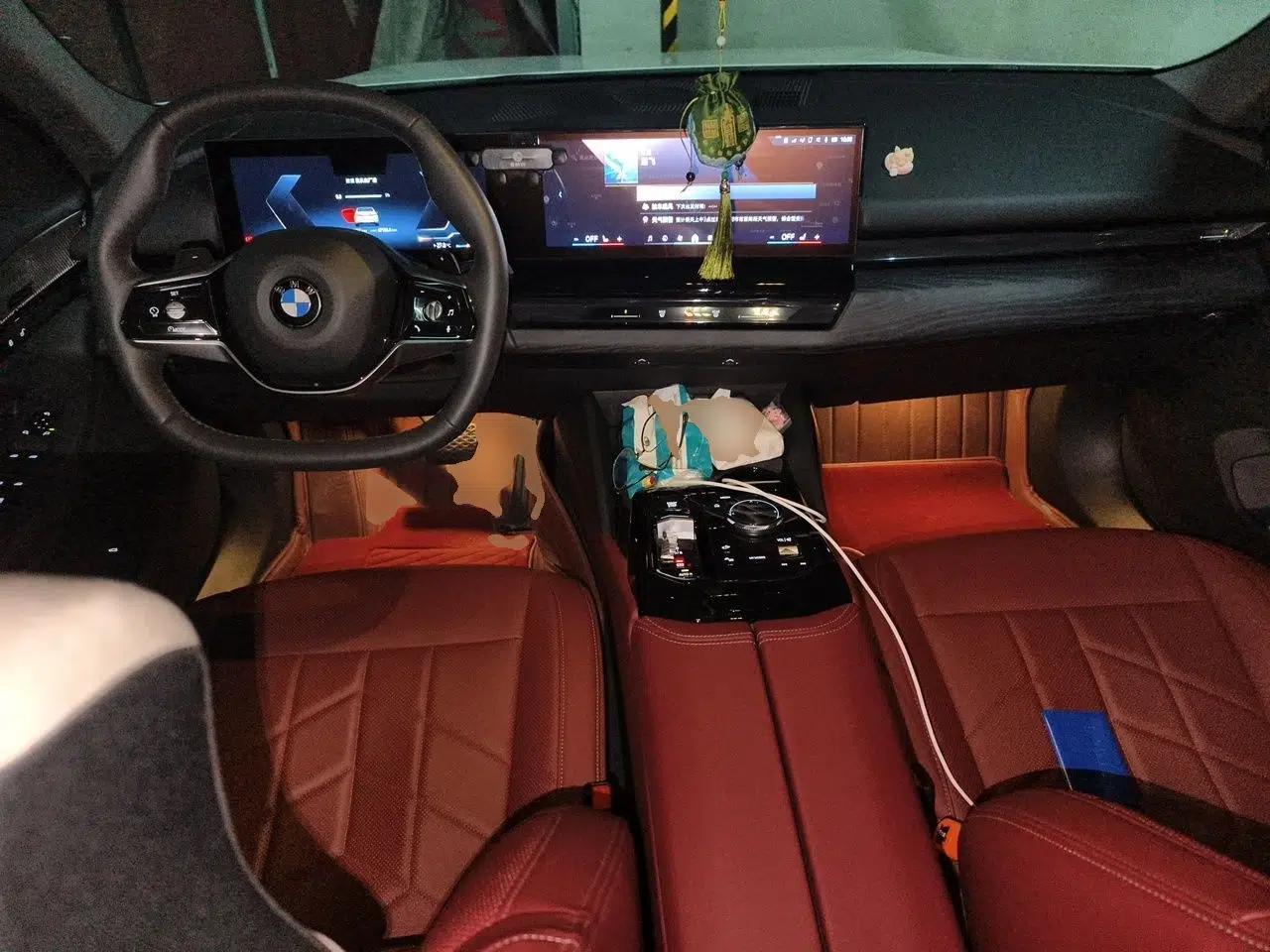 BMW 5 Series 2024 530Li Leading Luxury Package — миниатюра 9