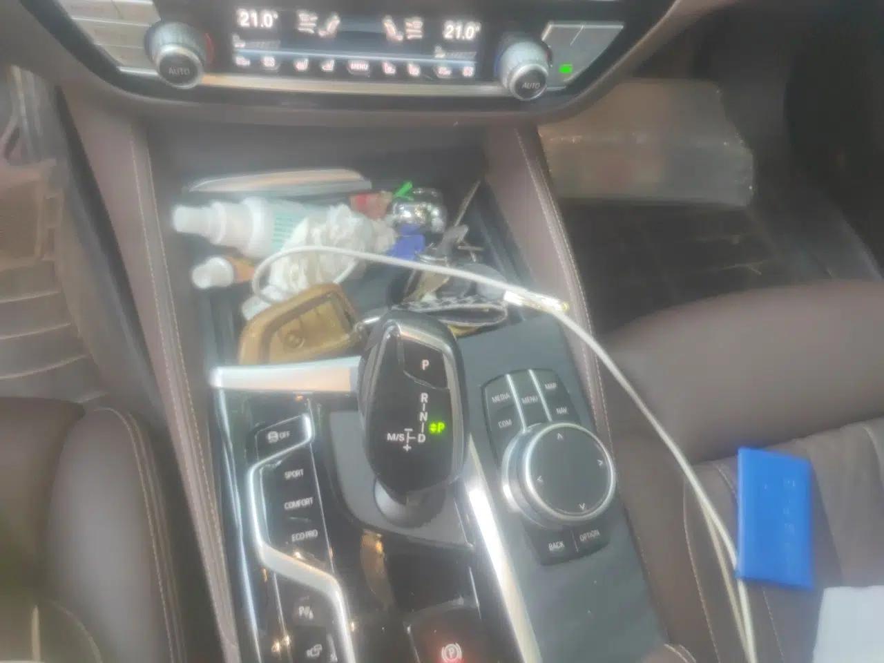 BMW 5 Series 2021 530Li Luxury Edition M Sport Package — миниатюра 14