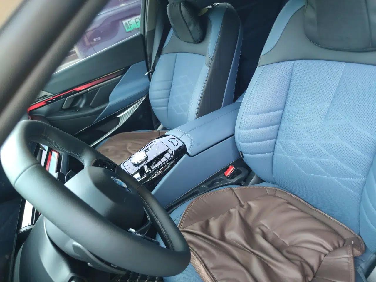 BMW 5 Series 2024 530Li Luxury Package Premium Edition — миниатюра 15