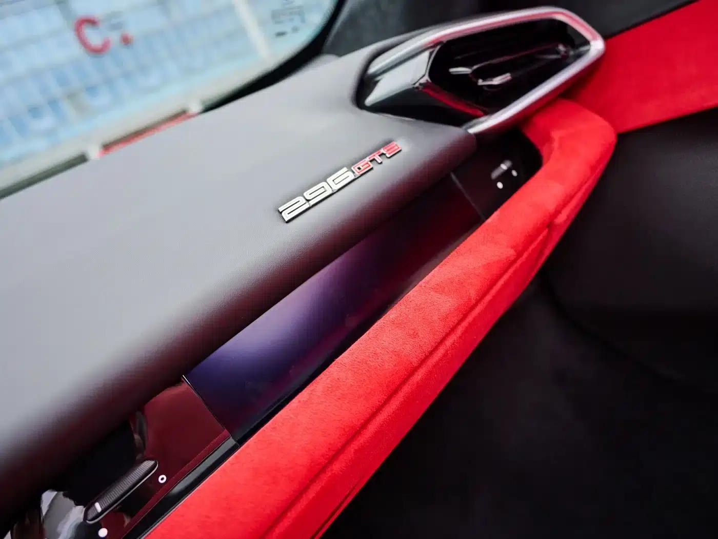 Ferrari 296 2022 3.0T V6 GTS — миниатюра 23