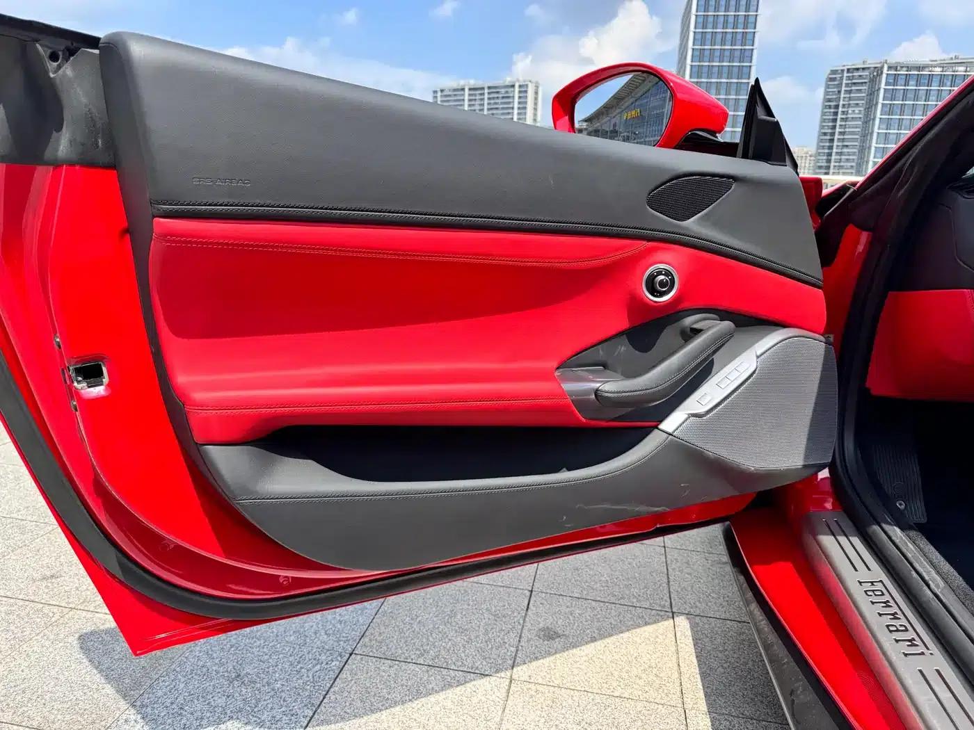 2018 Portofino 3.9T — миниатюра 17