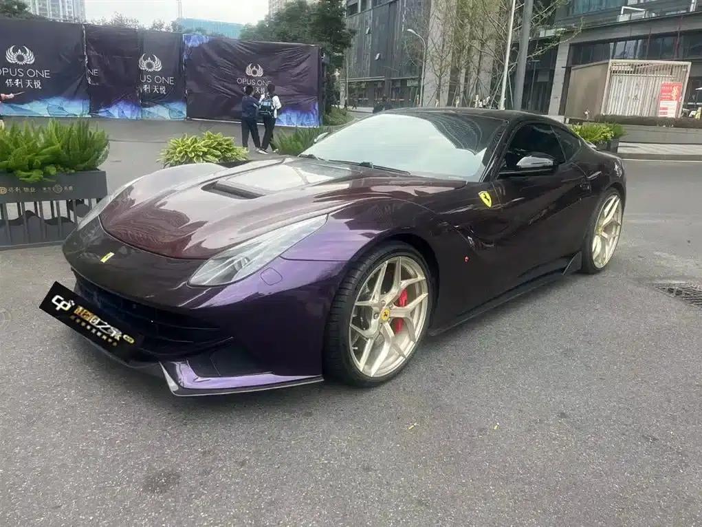 2013 F12berlinetta 6.3L Standard Model — миниатюра 1