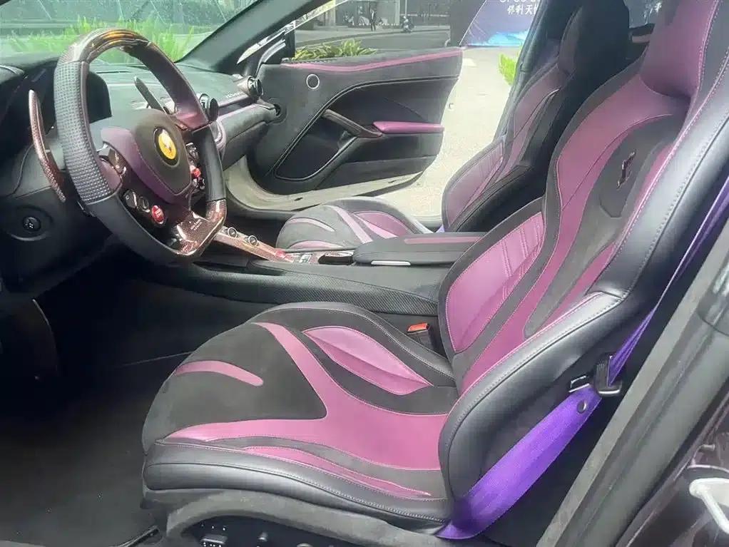 2013 F12berlinetta 6.3L Standard Model — миниатюра 5