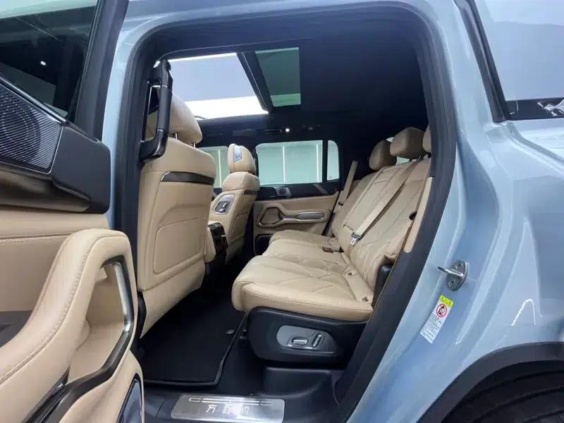 Leopard 8 2025 Smart & Brave Flagship Edition 7-Seater — миниатюра 11