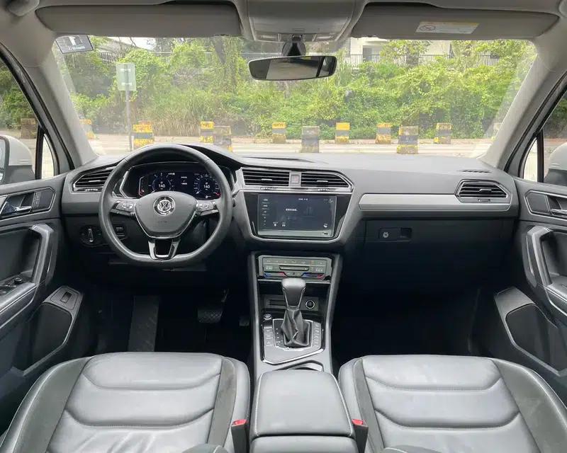 Tiguan L PHEV 2021 1.4T Plug-in Hybrid Premium Edition — миниатюра 15