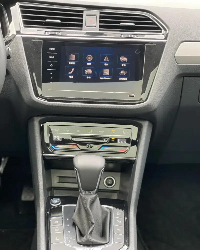 Tiguan L PHEV 2021 1.4T Plug-in Hybrid Premium Edition — миниатюра 16