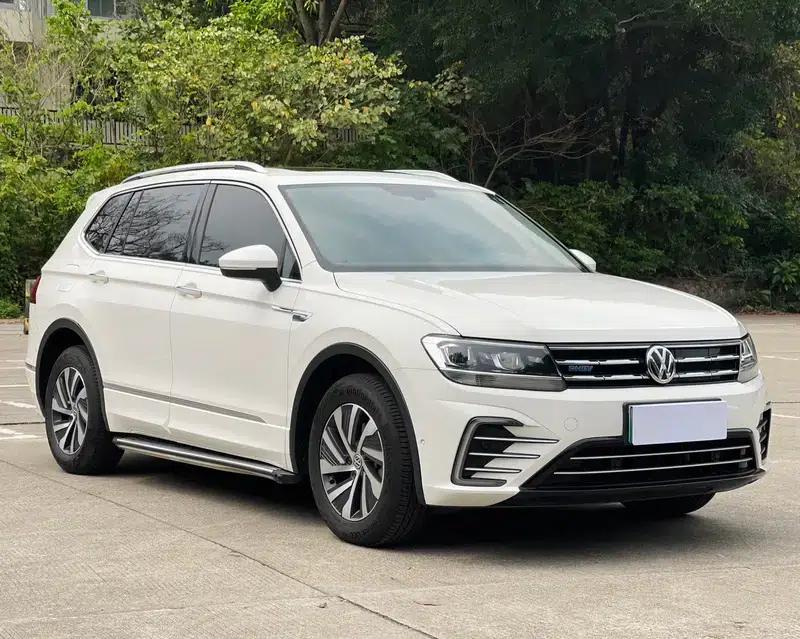 Tiguan L PHEV 2021 1.4T Plug-in Hybrid Premium Edition — миниатюра 3