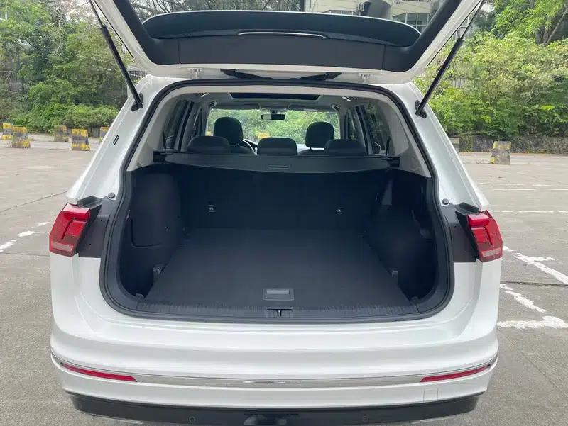 Tiguan L PHEV 2021 1.4T Plug-in Hybrid Premium Edition — миниатюра 32