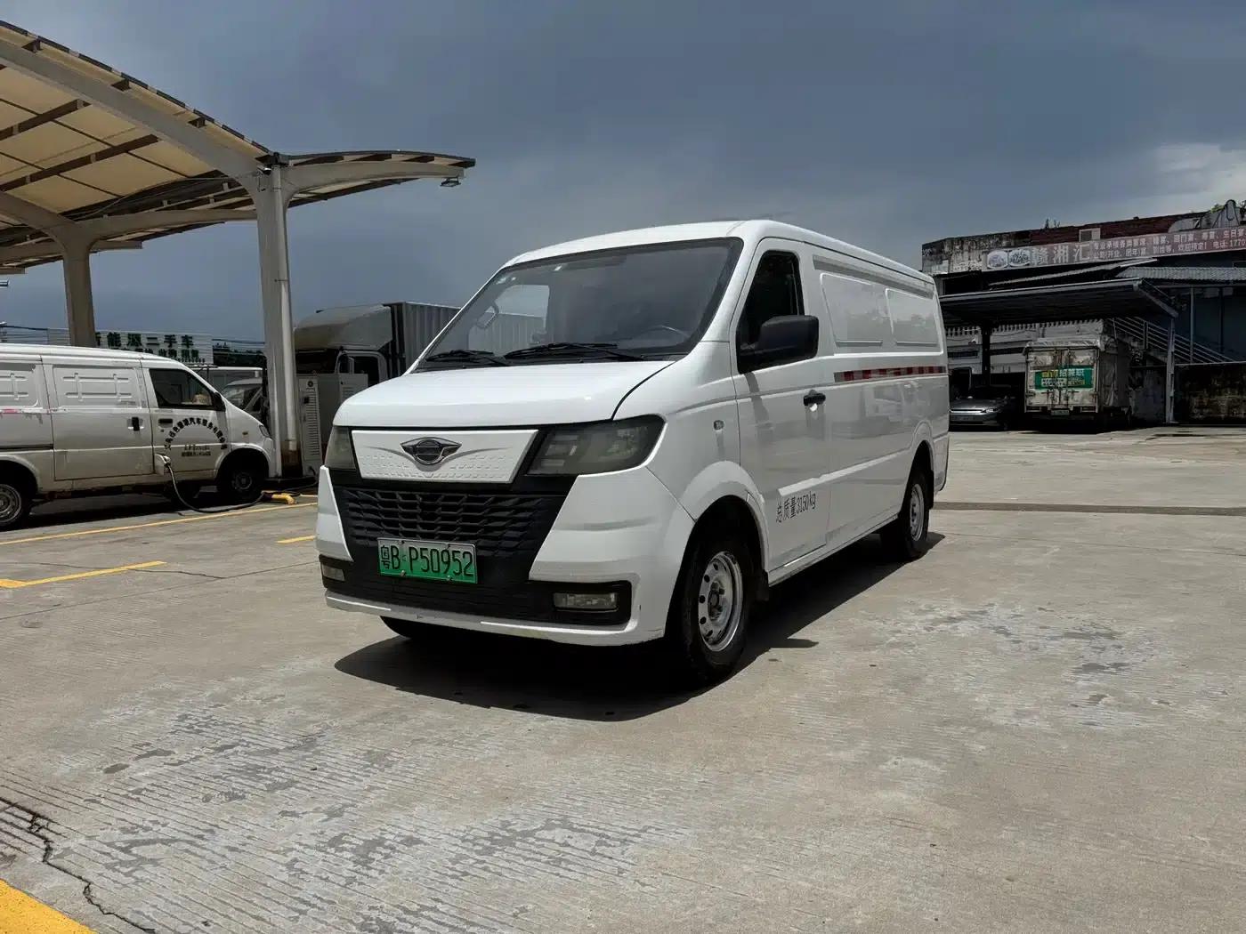 EV6 2023 Fast Charging Version — миниатюра 1