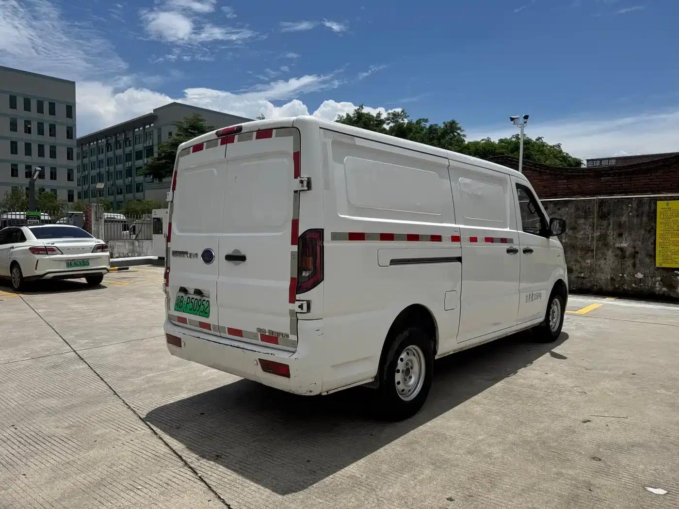 EV6 2023 Fast Charging Version — миниатюра 4
