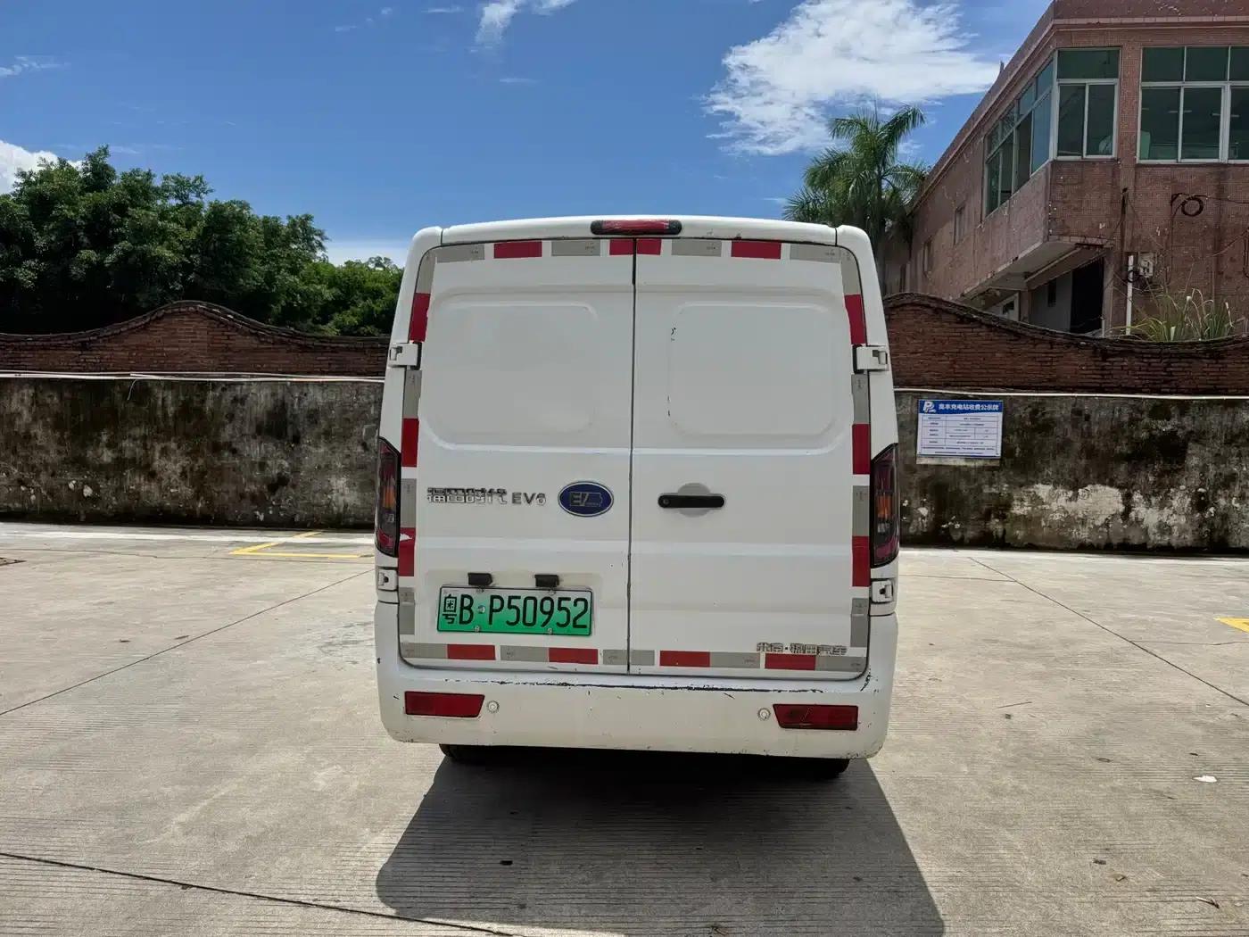 EV6 2023 Fast Charging Version — миниатюра 5