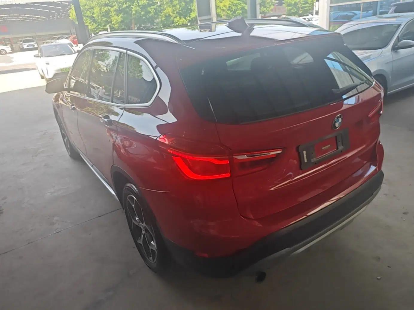 BMW X1 2018 sDrive18Li Luxury Model — миниатюра 13