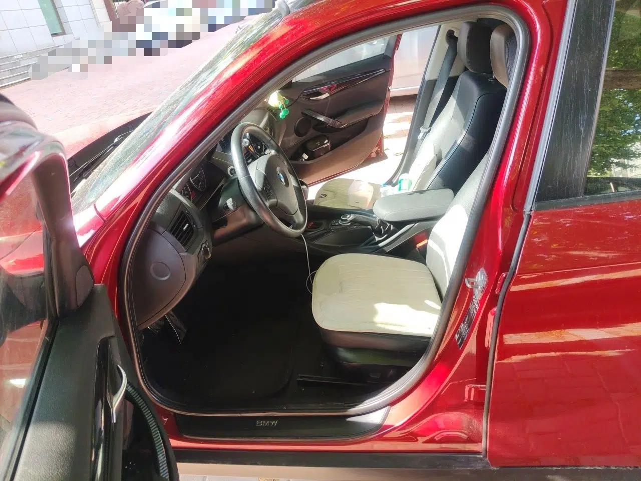 BMW X1 2010 sDrive18i Luxury Model — миниатюра 15