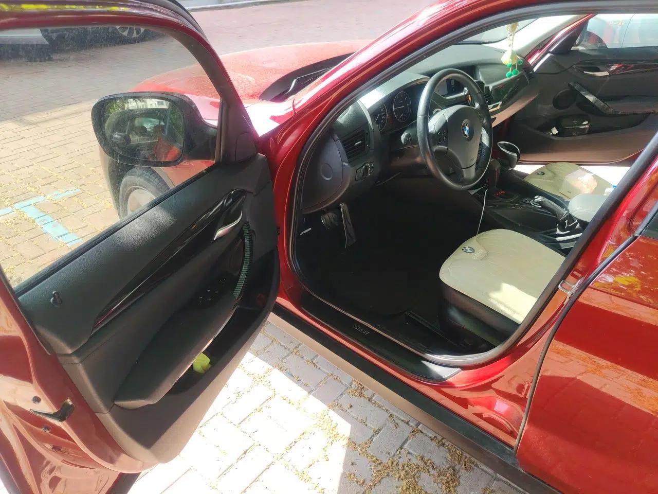 BMW X1 2010 sDrive18i Luxury Model — миниатюра 16