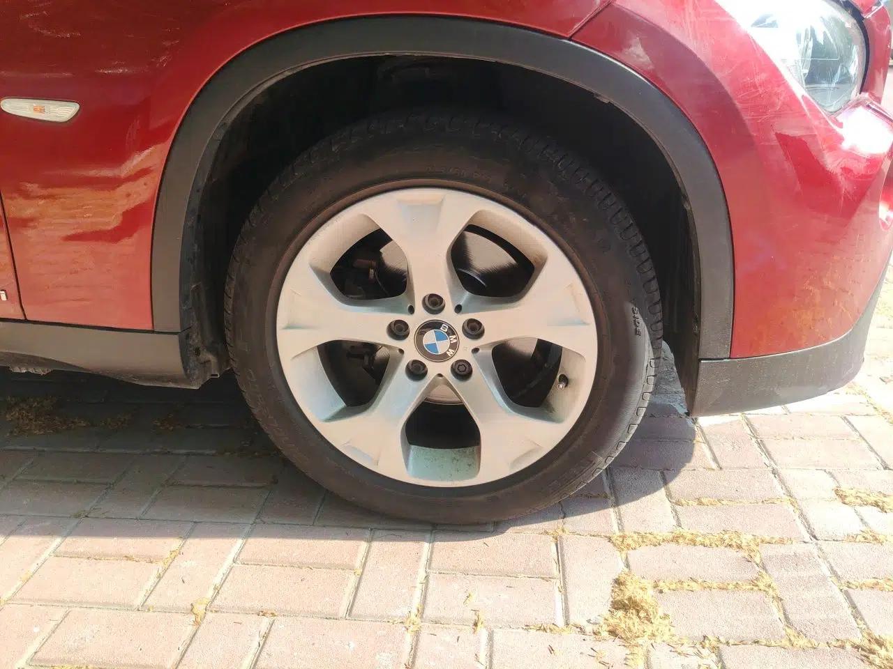 BMW X1 2010 sDrive18i Luxury Model — миниатюра 8