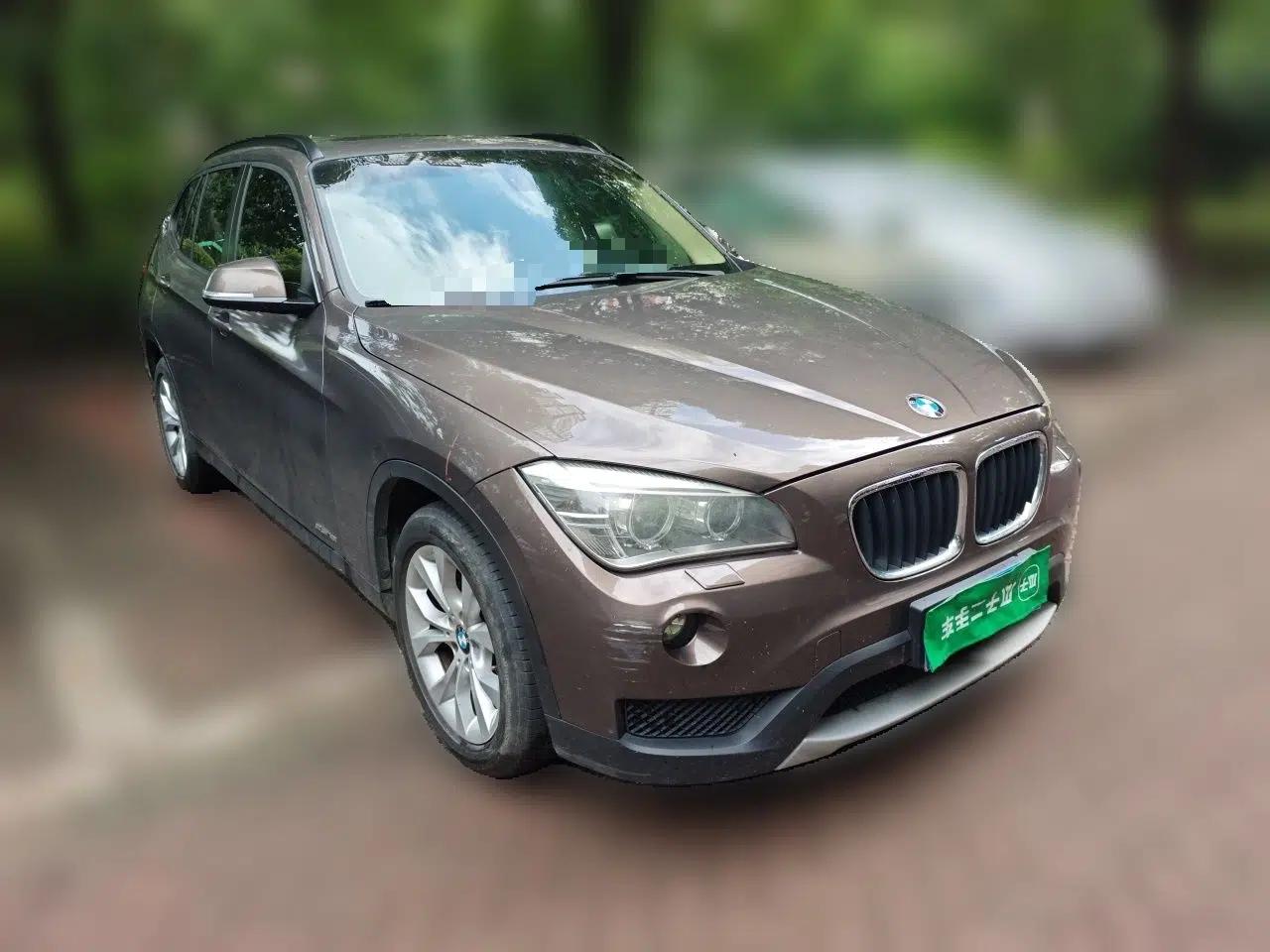 BMW X1 2012 sDrive18i Luxury Edition — миниатюра 3