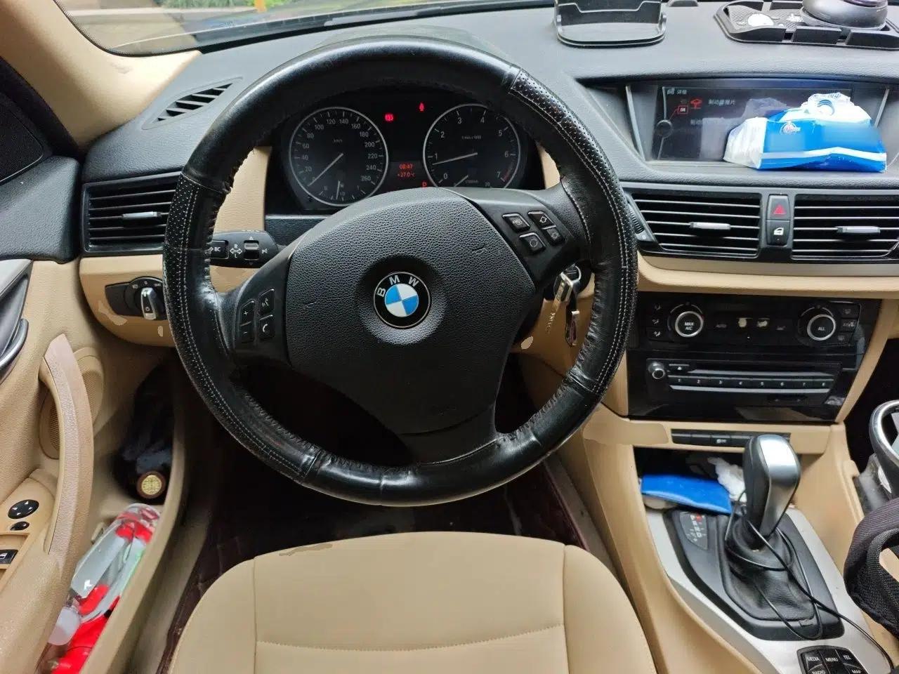 BMW X1 2012 sDrive18i Luxury Edition — миниатюра 10