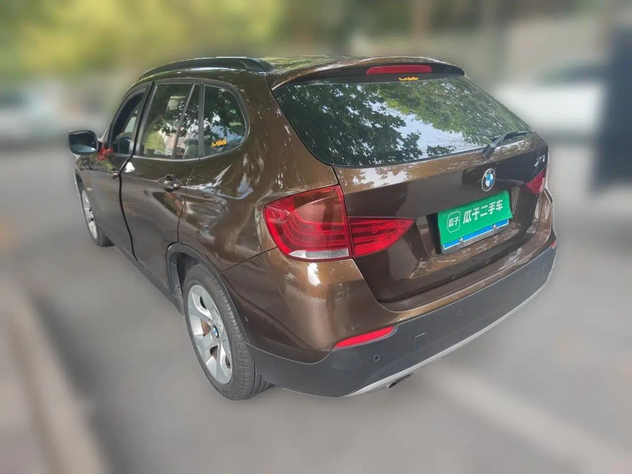 BMW X1 2012 sDrive18i Luxury Edition — миниатюра 4