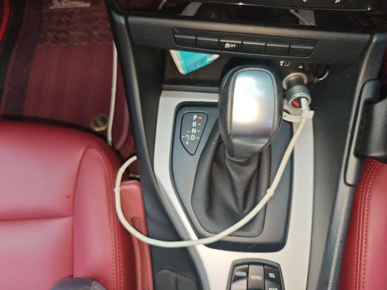 BMW X1 2012 sDrive18i Luxury Edition — миниатюра 14