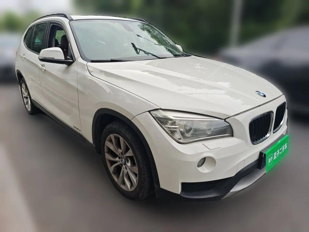 BMW X1 2012 sDrive18i Luxury Edition — миниатюра 3