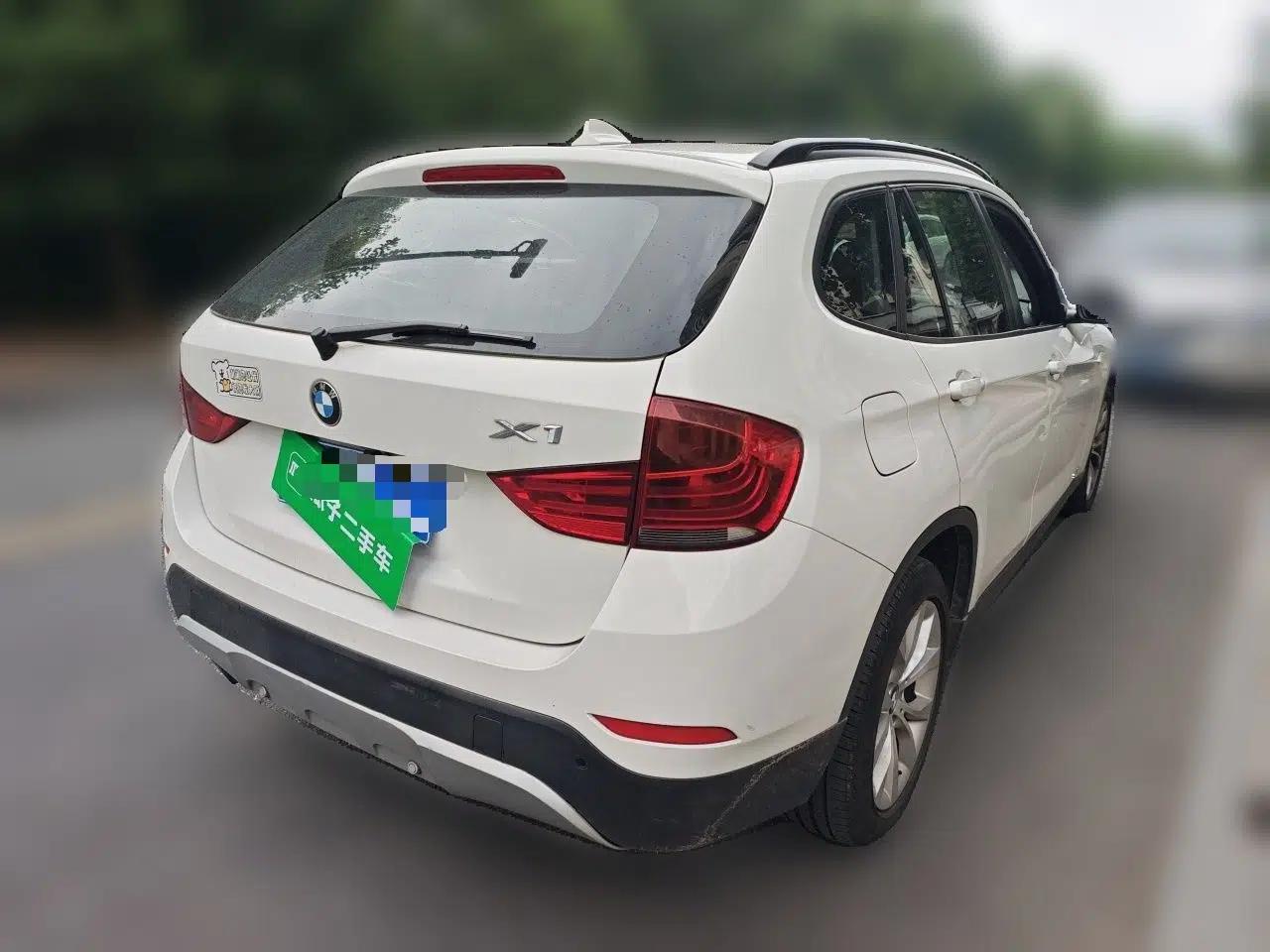 BMW X1 2012 sDrive18i Luxury Edition — миниатюра 6