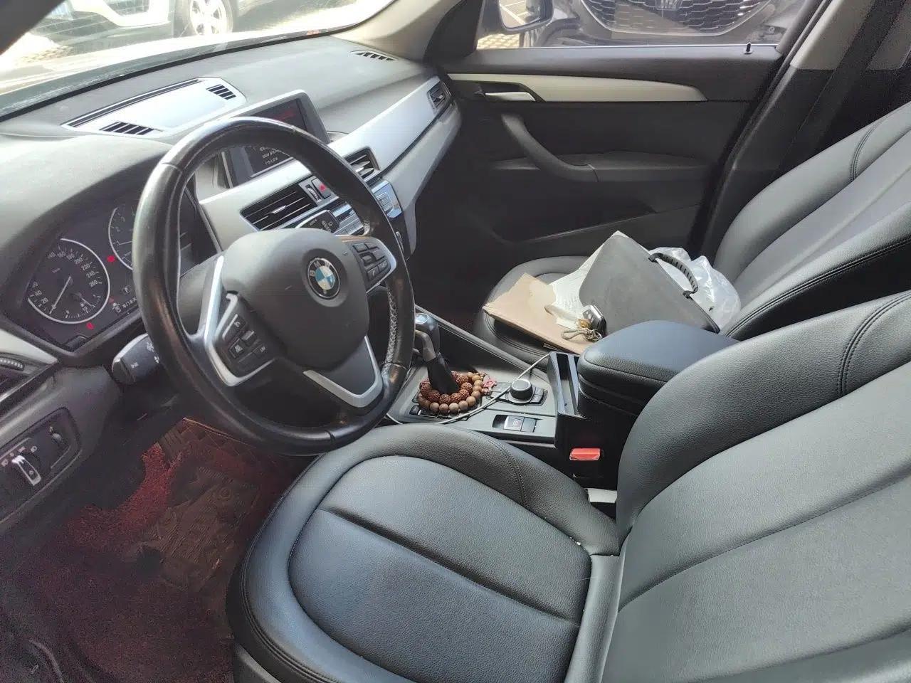 BMW X1 2018 sDrive20Li Leading Model — миниатюра 15
