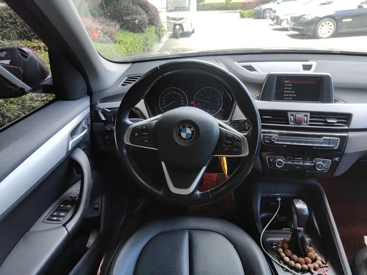 BMW X1 2018 sDrive20Li Leading Model — миниатюра 10
