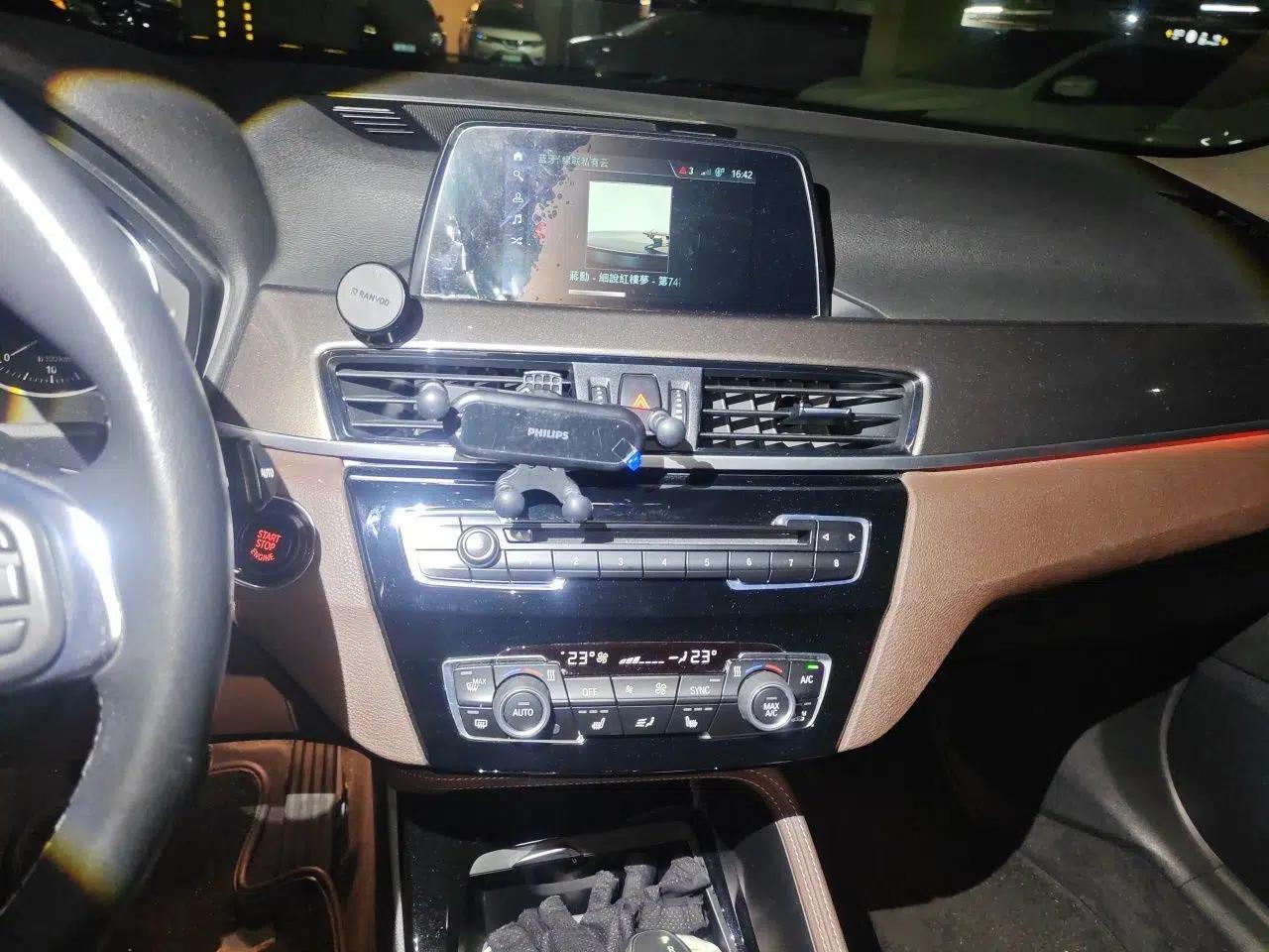 BMW X1 2018 xDrive20Li Luxury Edition — миниатюра 12