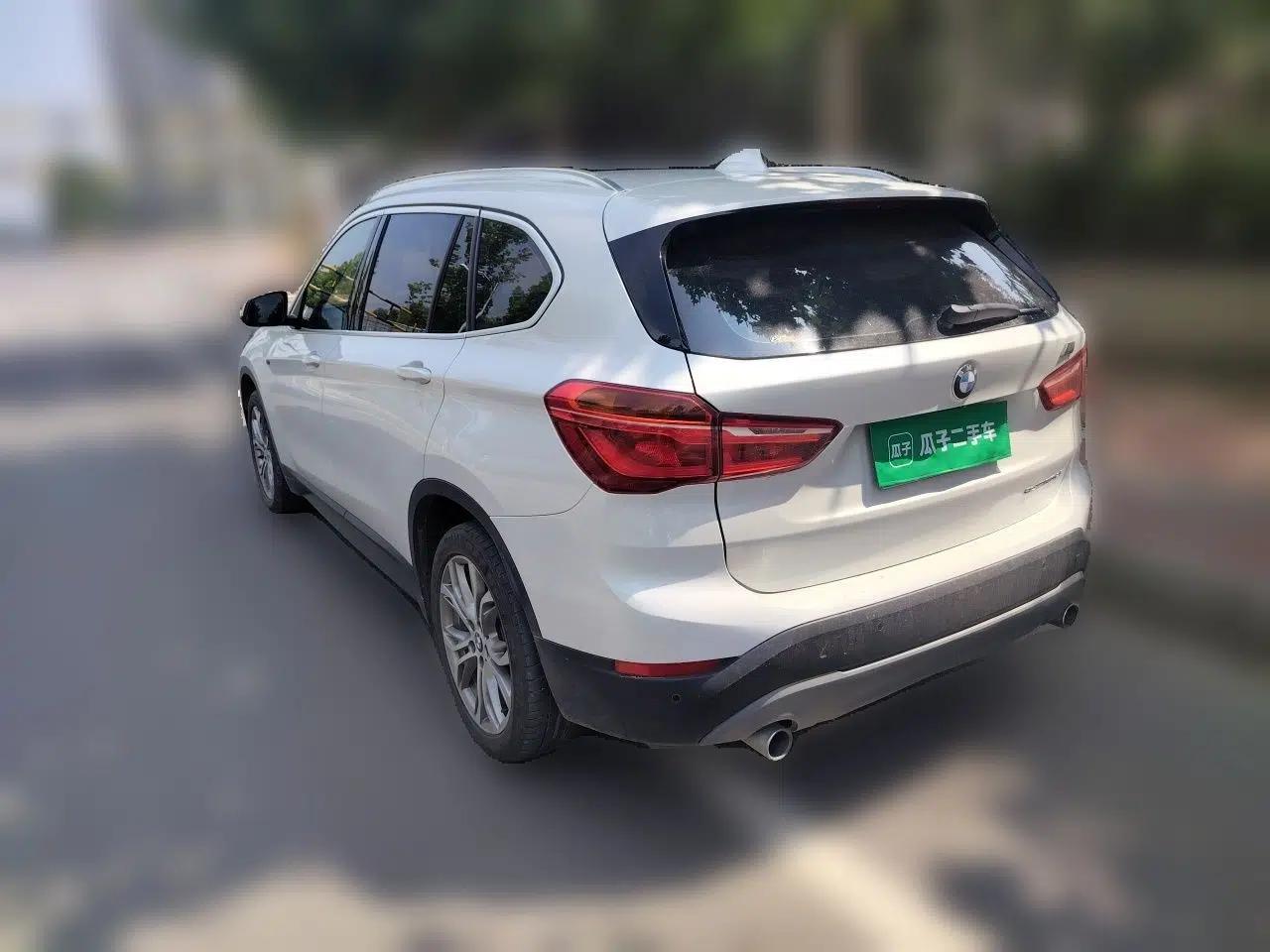 BMW X1 2019 sDrive20Li Leading Model — миниатюра 4