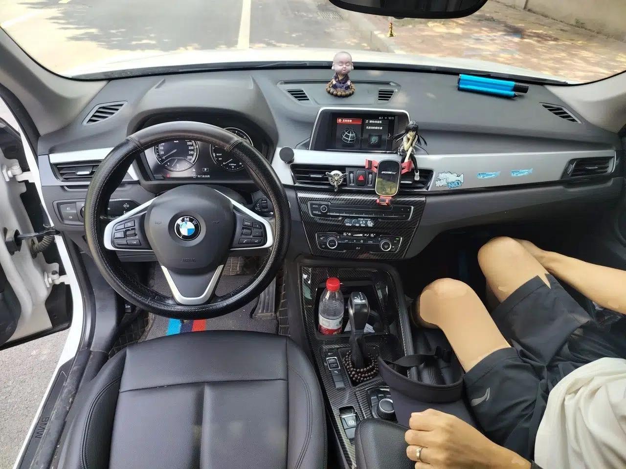 BMW X1 2019 sDrive20Li Leading Model — миниатюра 9