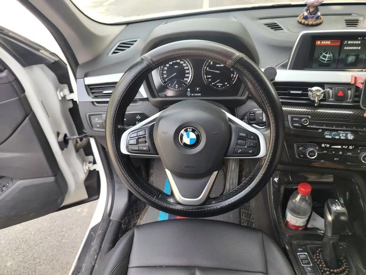 BMW X1 2019 sDrive20Li Leading Model — миниатюра 10