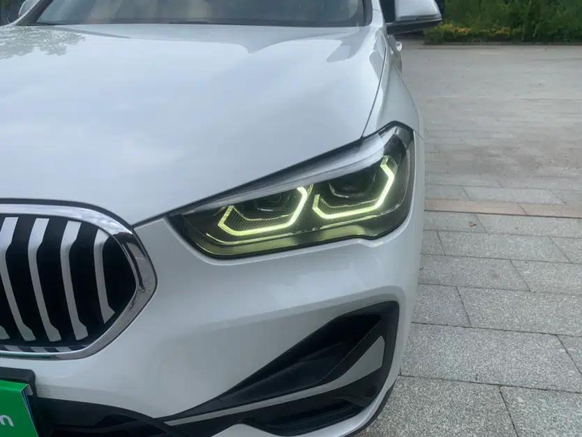 BMW X1 2021 sDrive20Li Premium Edition — миниатюра 8