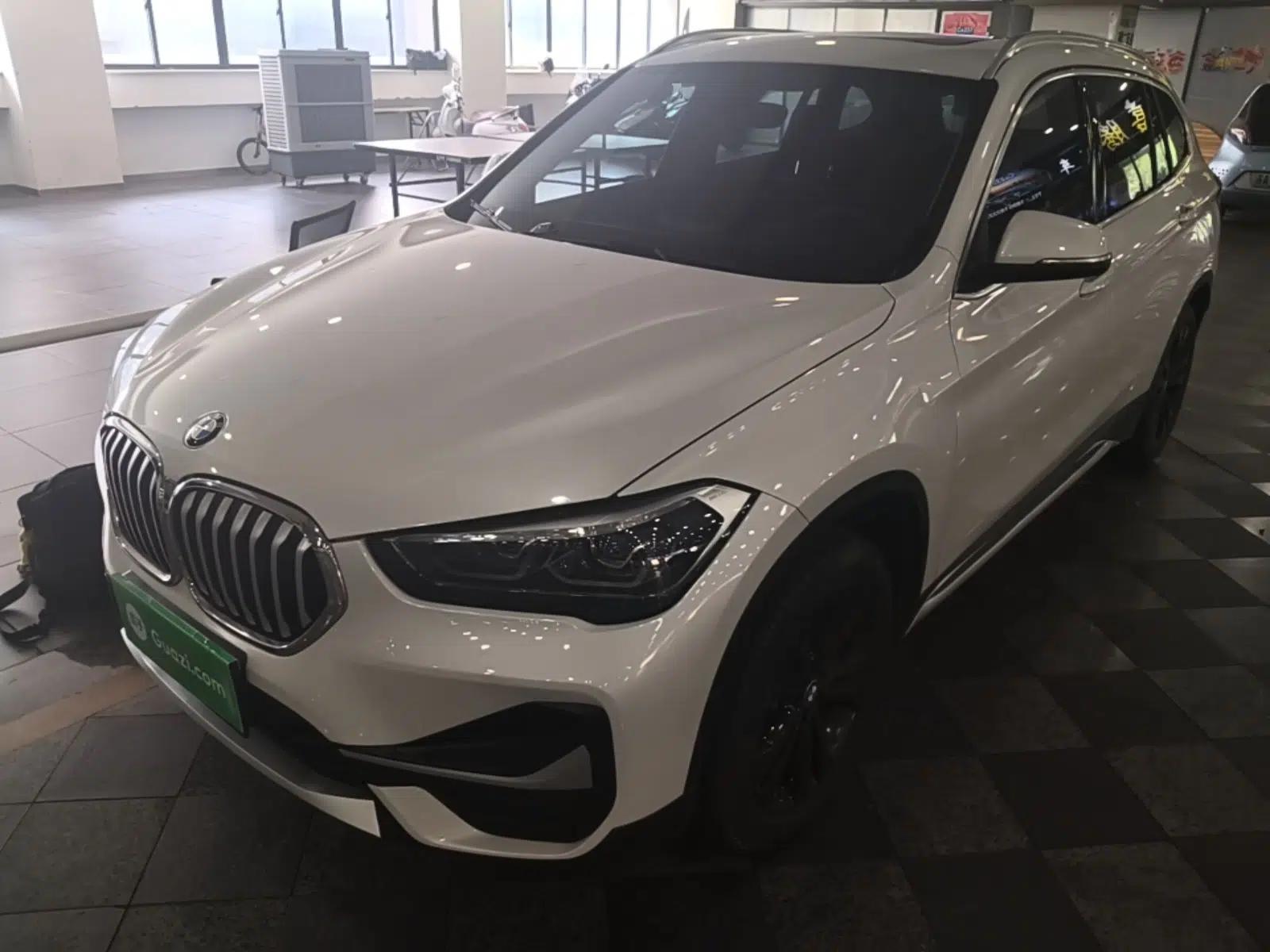 BMW X1 2020 sDrive20Li Fashion Model — миниатюра 1