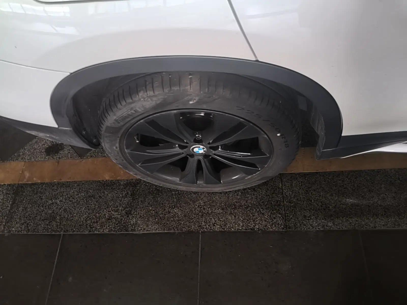 BMW X1 2020 sDrive20Li Fashion Model — миниатюра 11