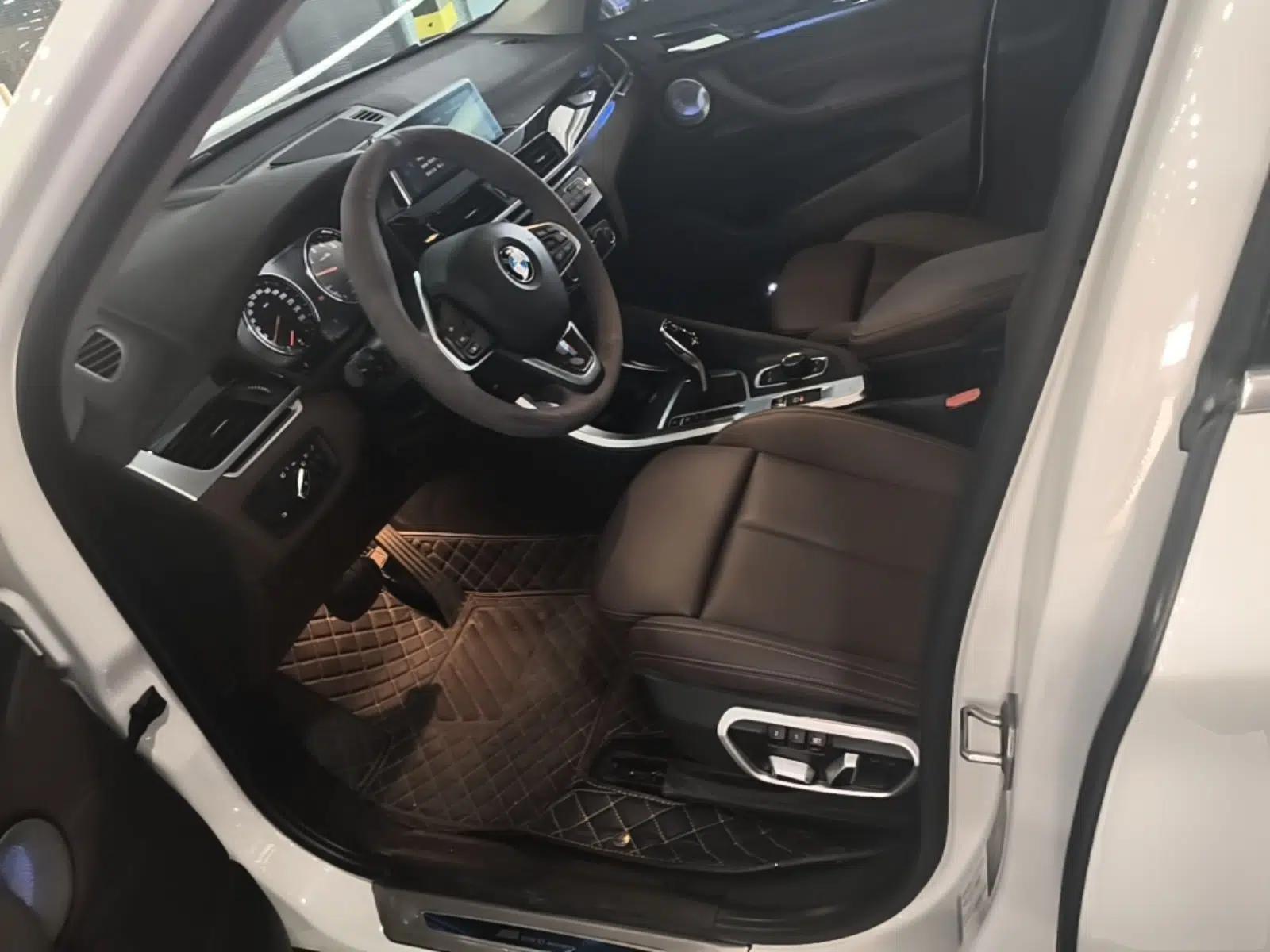 BMW X1 2020 sDrive20Li Fashion Model — миниатюра 22
