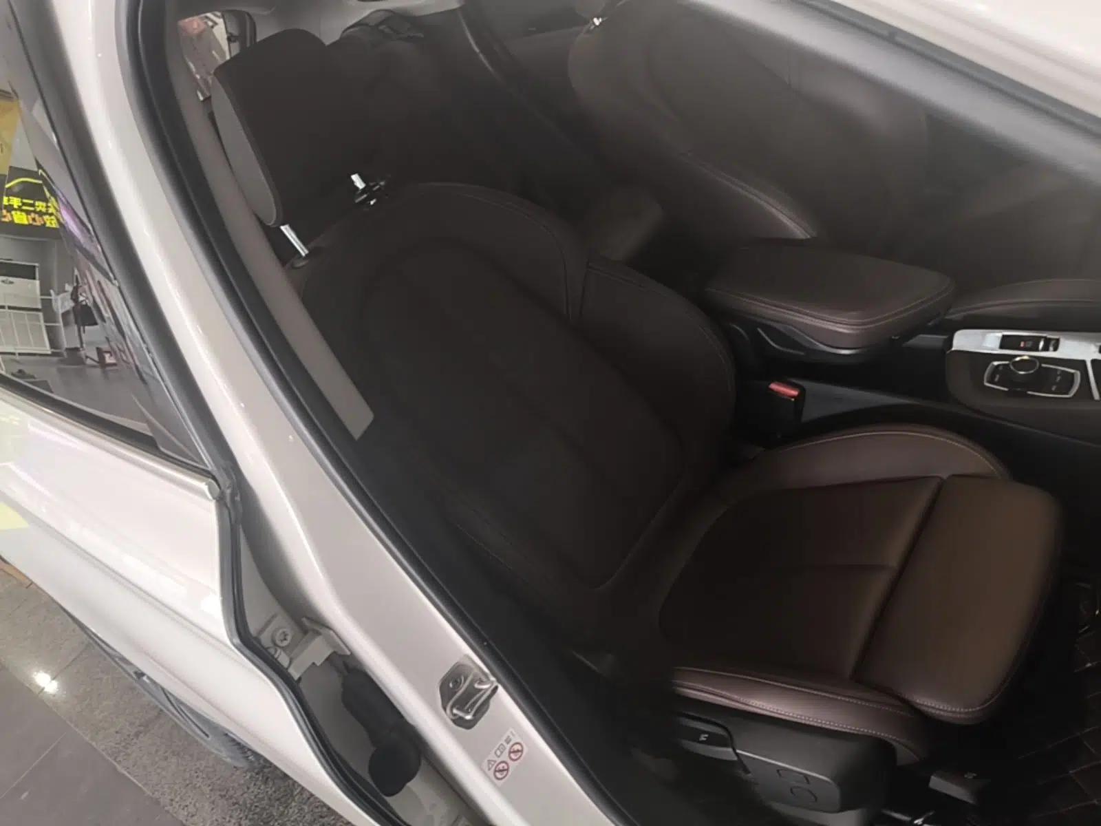 BMW X1 2020 sDrive20Li Fashion Model — миниатюра 24