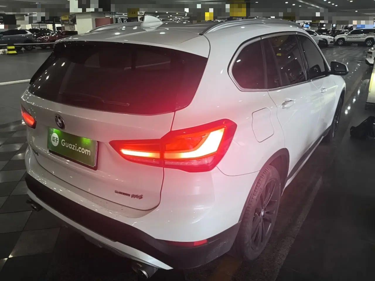 BMW X1 2020 sDrive20Li Fashion Model — миниатюра 6