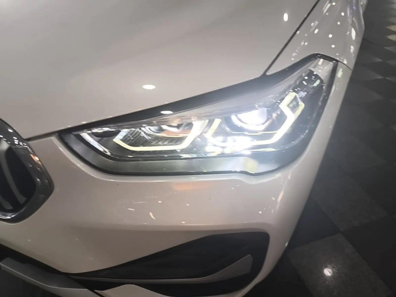 BMW X1 2020 sDrive20Li Fashion Model — миниатюра 8