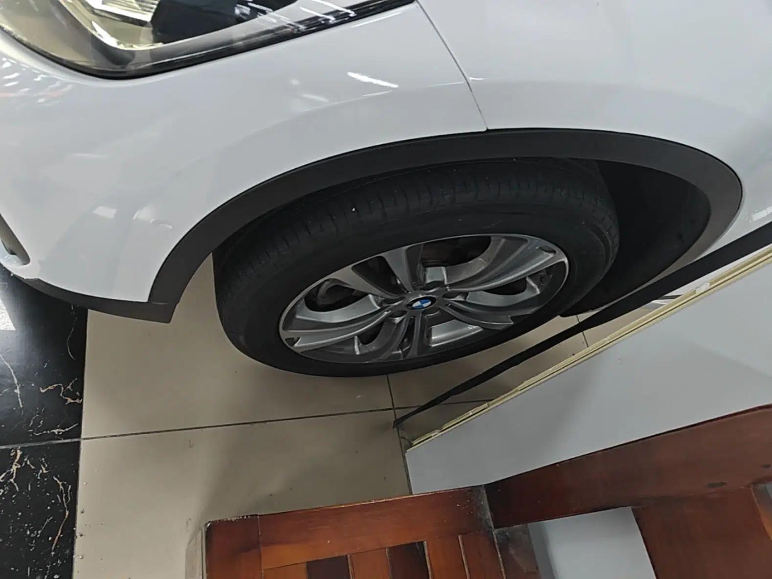 BMW X1 New Energy 2020 xDrive30Le Premium Edition — миниатюра 10