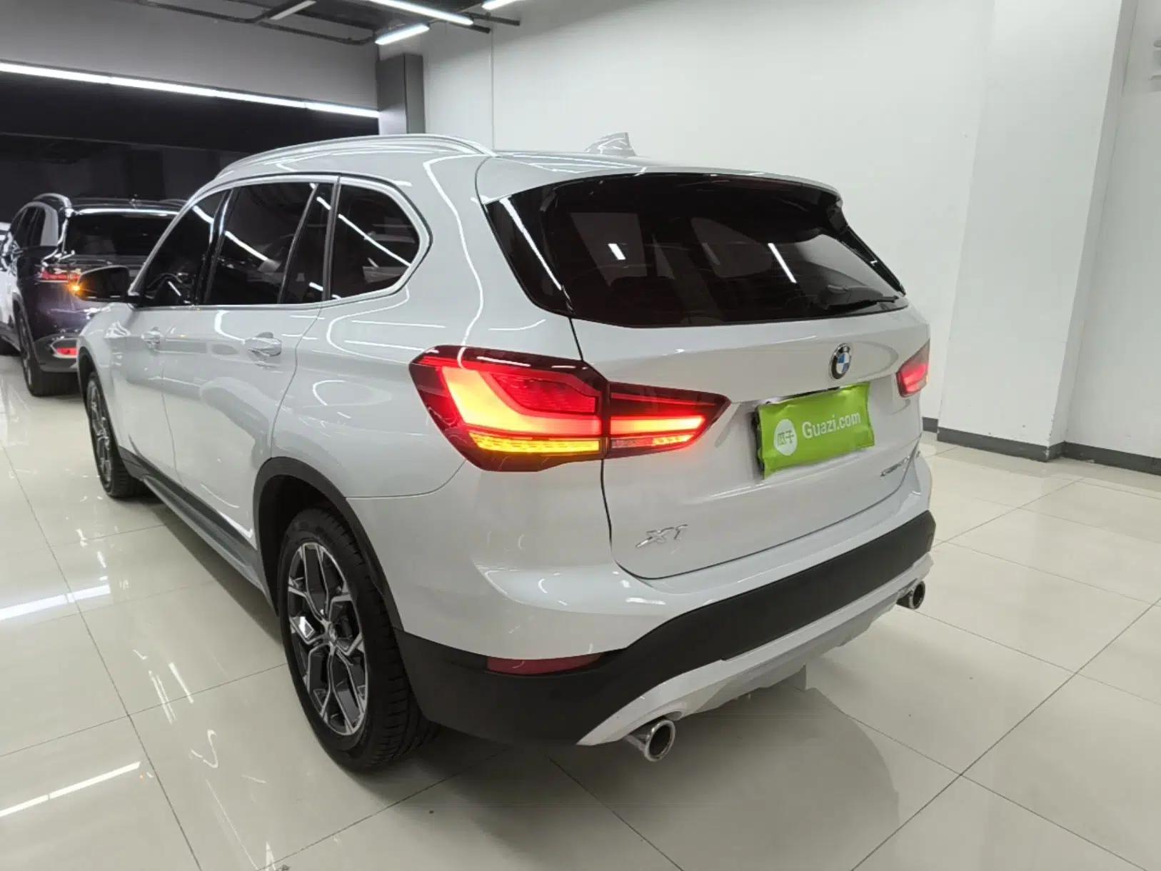 BMW X1 2021 sDrive20Li Premium Edition — миниатюра 4