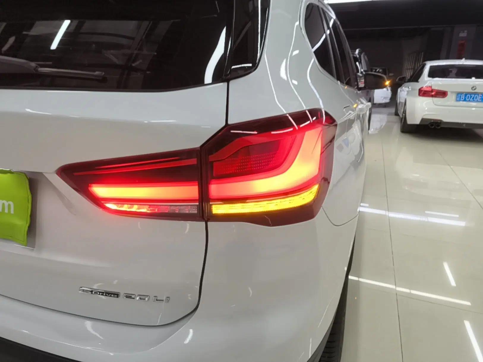 BMW X1 2021 sDrive20Li Premium Edition — миниатюра 9