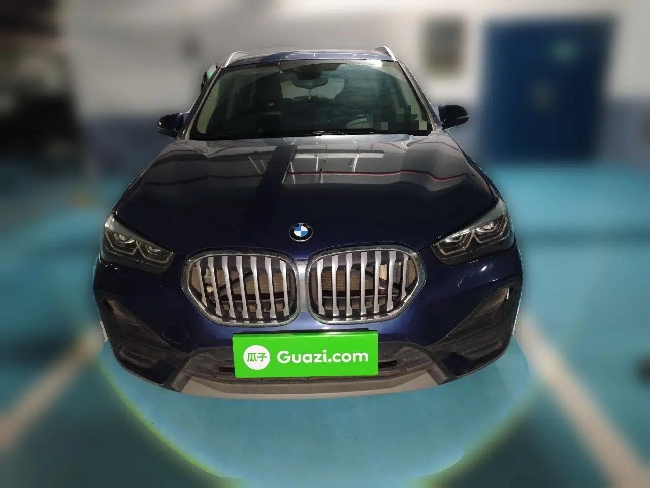 BMW X1 2021 sDrive25Li Leading Model — миниатюра 2