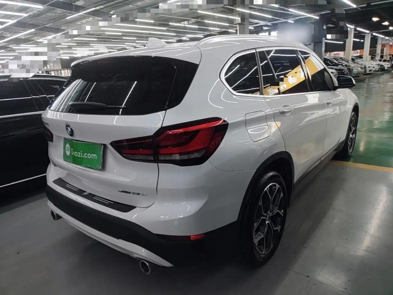BMW X1 2021 Restyled sDrive25Li Leading Edition — миниатюра 6