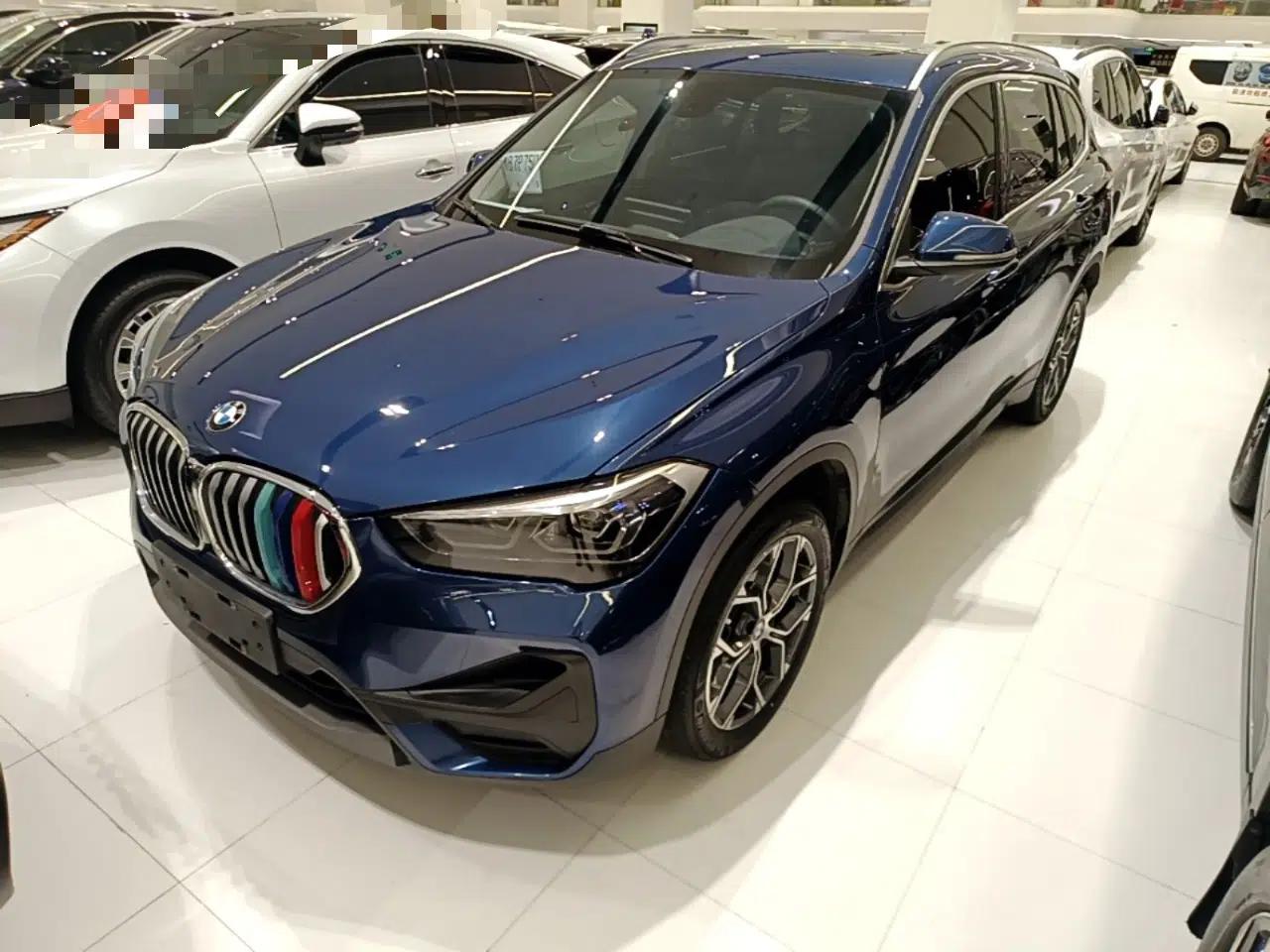 BMW X1 2021 sDrive25Li Leading Model — миниатюра 1