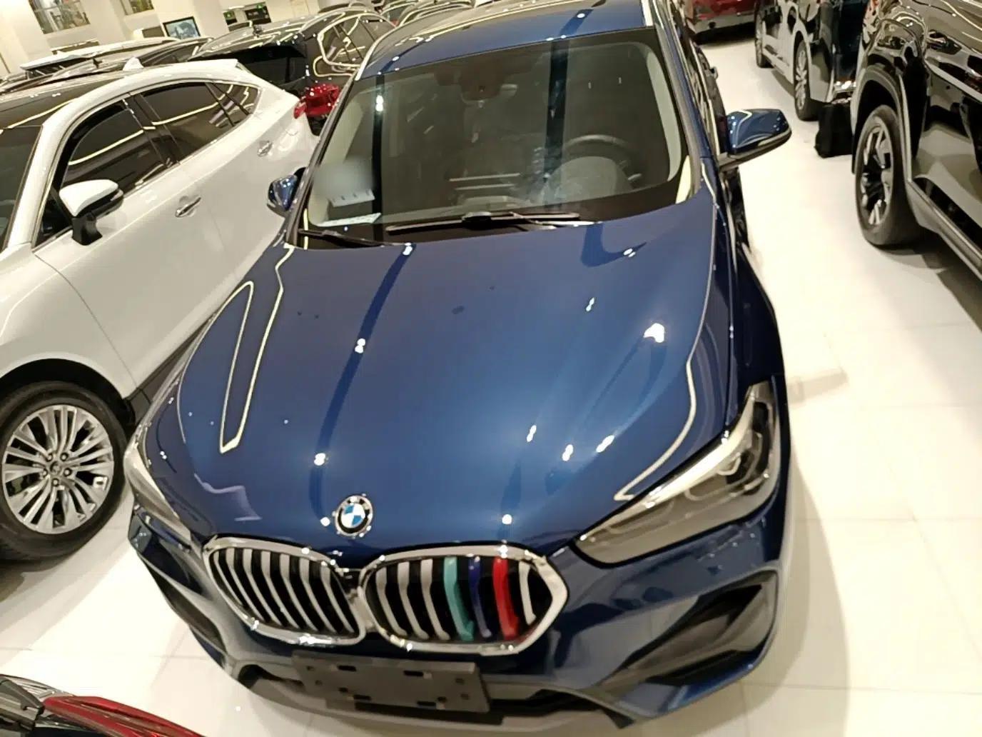 BMW X1 2021 sDrive25Li Leading Model — миниатюра 2